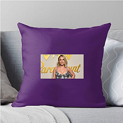 Screen Siren Emily Osment Pillows Cover