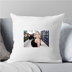 Red Carpet Queen Emily Osment Pillows Cover