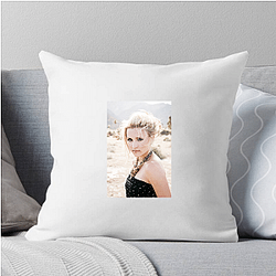 Silver Screen Goddess Emily Osment Pillows Cover