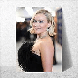 Red Carpet Queen Emily Osment Posters