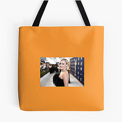 Red Carpet Queen Emily Osment Bags