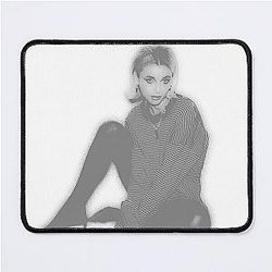 emma chamberlain vintage Mouse Pad