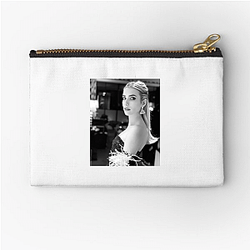 Emma Roberts' aunt is actress Julia Roberts Emma Roberts Zipper Pouches