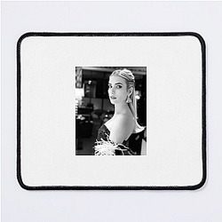 Emma Roberts' aunt is actress Julia Roberts Emma Roberts Mouse Pads