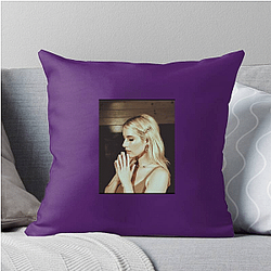 Emma Roberts' career began as a child actress Emma Roberts Pillows Cover