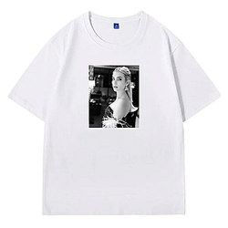 Emma Roberts' aunt is actress Julia Roberts Emma Roberts T-Shirts