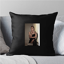 Emma Roberts has a versatile acting career Emma Roberts Pillows Cover