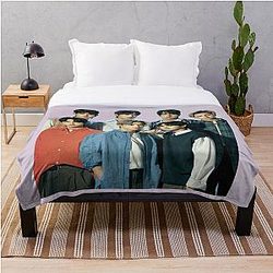 Enhypen Blanket - 2021 ENHYPEN Group  Purple Background Throw Blanket RB3107
