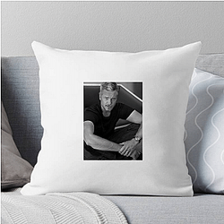 Eric Dane played the character Dr Mark Sloan Eric Dane Pillows Cover