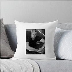 Eric Dane played the character Dr Mark Sloan Eric Dane Pillows Cover