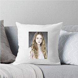 Legendary Actress Evie Templeton Pillows Cover
