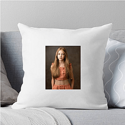 Breakout Actress Evie Templeton Pillows Cover