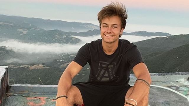 Discover the Hottest Peyton Meyer Merch for Fans and Collectors!