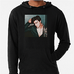 Finn Wittrock is a Juilliard graduate Finn Wittrock Hoodies