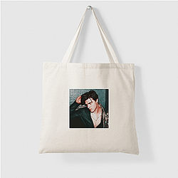 Finn Wittrock is a Juilliard graduate Finn Wittrock Bags