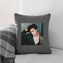Finn Wittrock is a Juilliard graduate Finn Wittrock Pillows Cover