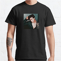 Finn Wittrock is a Juilliard graduate Finn Wittrock T-Shirts