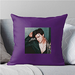Finn Wittrock is a Juilliard graduate Finn Wittrock Pillows Cover