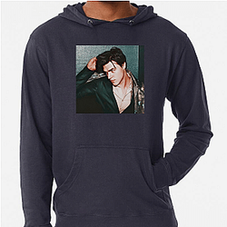 Finn Wittrock is a Juilliard graduate Finn Wittrock Hoodies