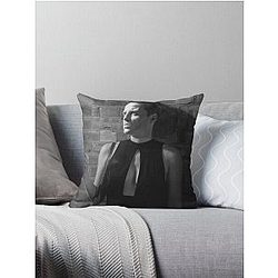 Fleabag Heißer Prist Jumpsuit Throw Kissen