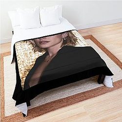 florence pugh Comforter