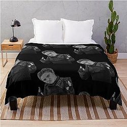 Florence Pugh Throw Blanket
