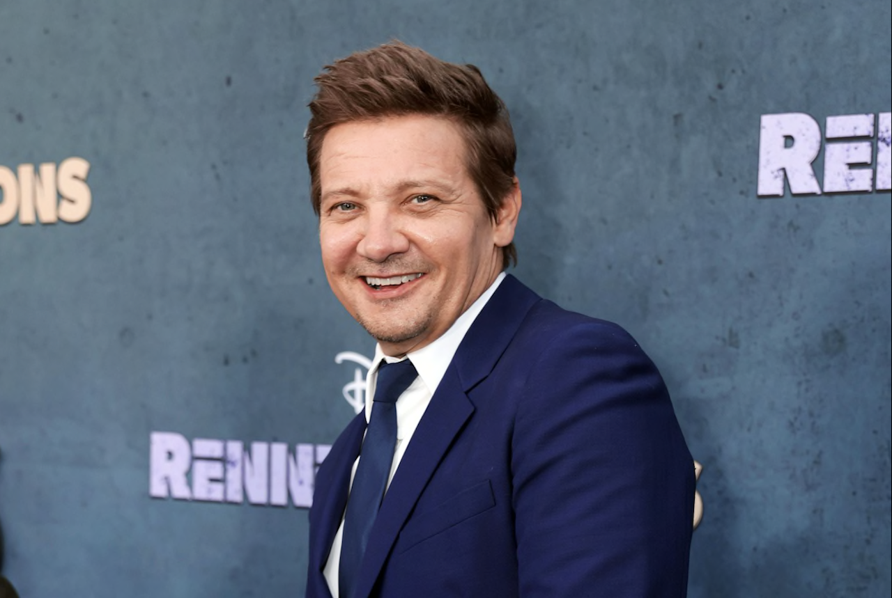 Discover Unique Jeremy Renner Merchandise for Every Fan!