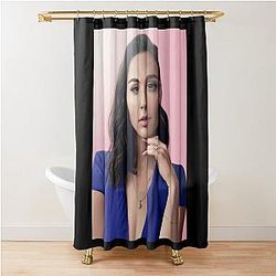 Gal Gadot Classic T-Shirt Shower