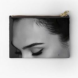 Gal Gadot Aesthetic Pouch