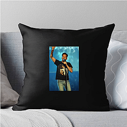 Nashville Recording Artist Gary Allan Pillows Cover