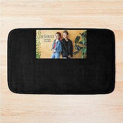 gavin magnus señorita Bath Mat