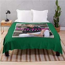 gavin magnus hollaback Throw Blanket