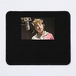 Gavin Magnus singer Mouse Pad