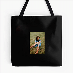 Hollywood Starlet Genevieve Padalecki Bags