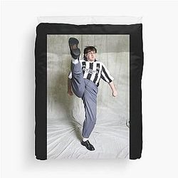 Geordie Dancer Essential Duvet Cover