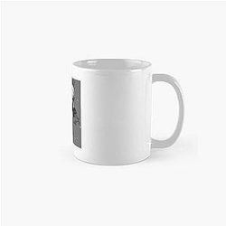 Gigi Hadid Digital Manipulation or Perfect Gift - Bella Hadid Classic Mug