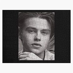 Marcus Baker Ginny and Georgia star Felix Mallard Puzzles Over Crunchy Snack on Set