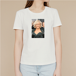 Red Carpet Queen Glenn Close T-Shirts