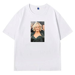 Red Carpet Queen Glenn Close T-Shirts