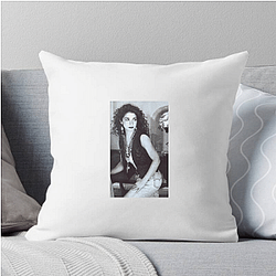 Gloria Estefan has sold over 100 million records Gloria Estefan Pillows Cover