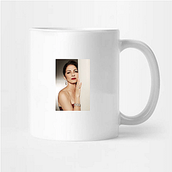 Gloria Estefan has won seven Grammy Awards Gloria Estefan Mugs