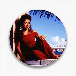 Gloria Estefan is a Cuban-American singer Gloria Estefan Pins