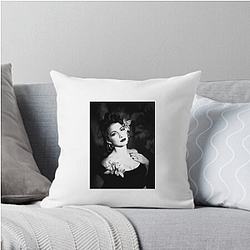 Gloria Estefan is a multi-talented entertainer Gloria Estefan Pillows Cover