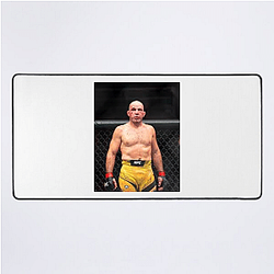 Brazilian Veteran Glover Teixeira Mouse Pads