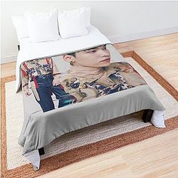 ONF Goosebumps Comforter