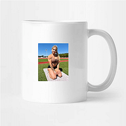 Bantamweight King Hannah Goldy Mugs