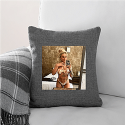 Submission Threat Hannah Goldy Pillows Cover