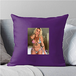 Striking Power Hannah Goldy Pillows Cover