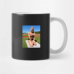 Bantamweight King Hannah Goldy Mugs