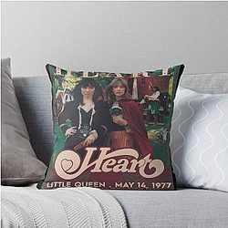 Heart Little Queen Vintage Throw Pillow